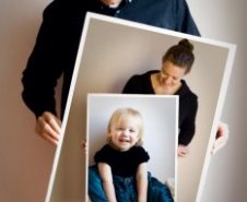 Creative holiday photo cards: Picture-in-picture by Kamil Tracz Photography